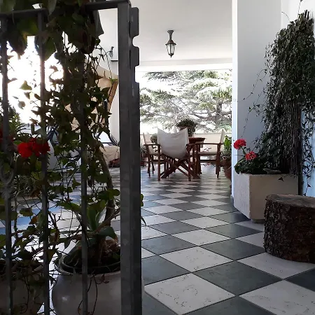 Rifugio Guest house *